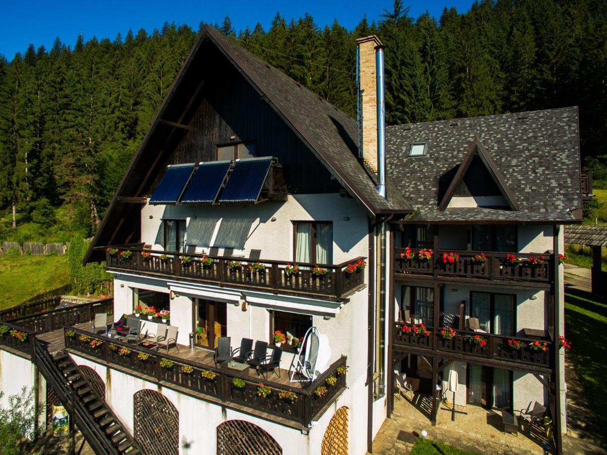 Bucovina Lodge Pension วามา ภายนอก รูปภาพ