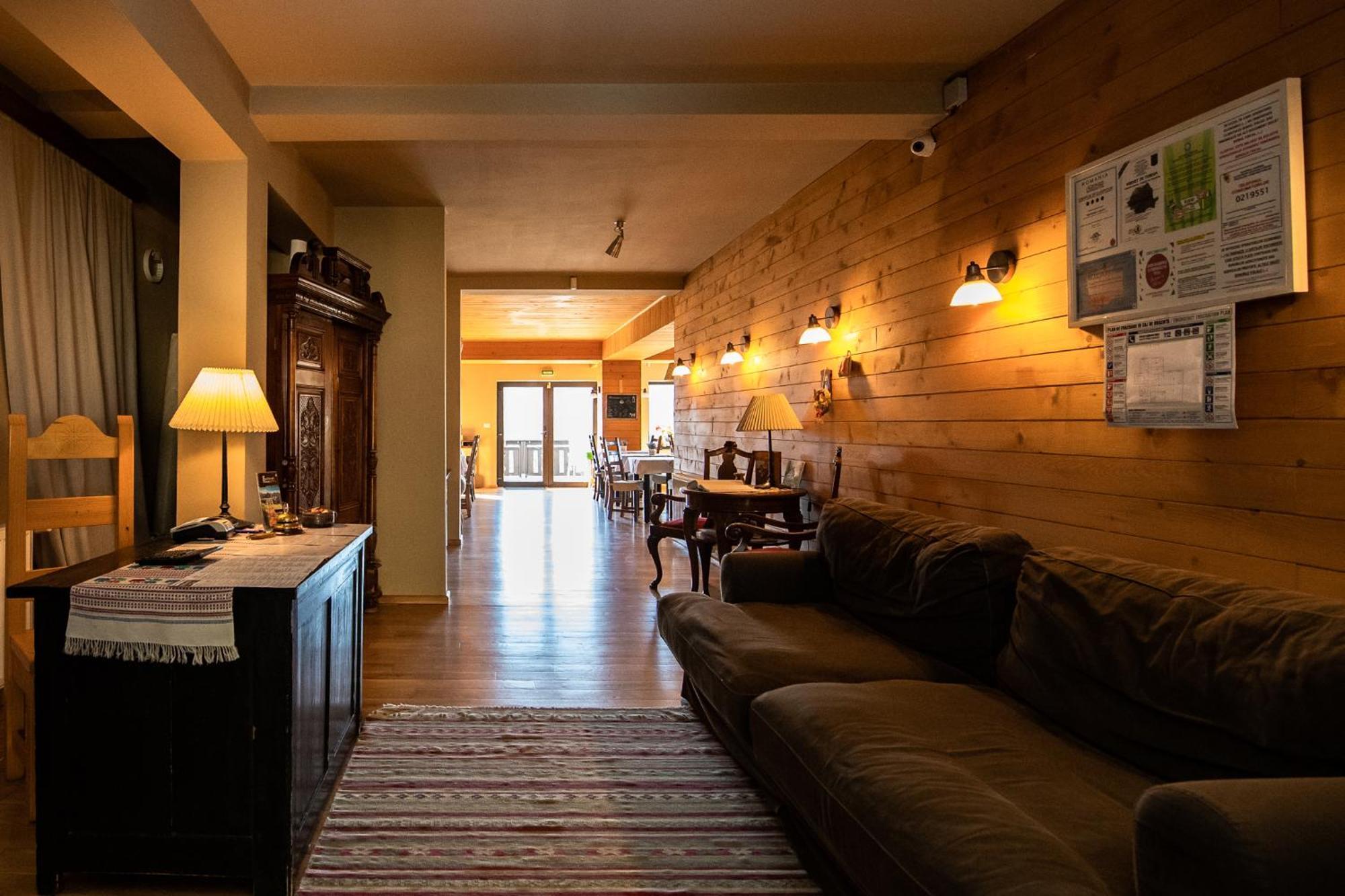 Bucovina Lodge Pension วามา ภายนอก รูปภาพ