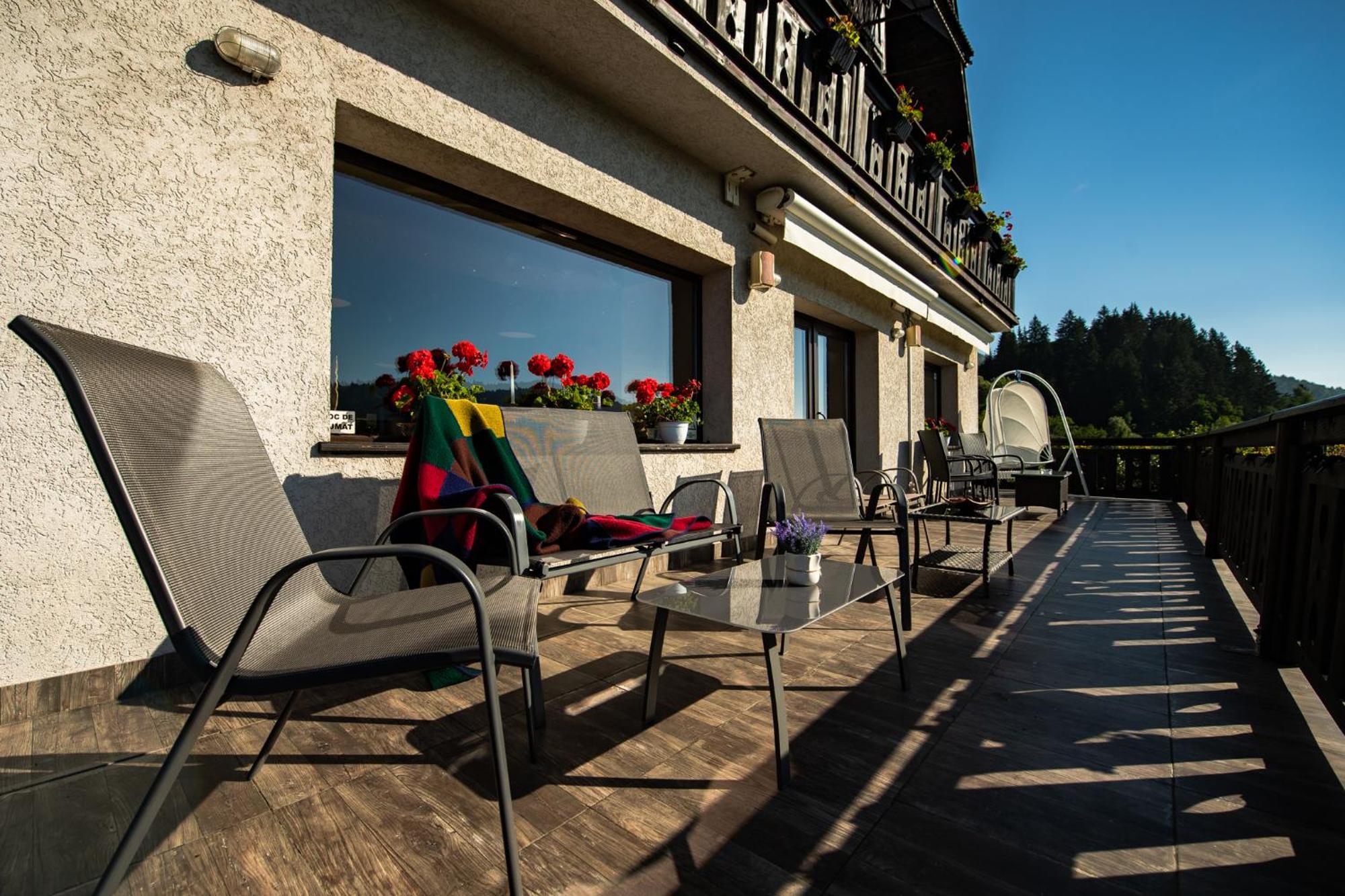 Bucovina Lodge Pension วามา ภายนอก รูปภาพ