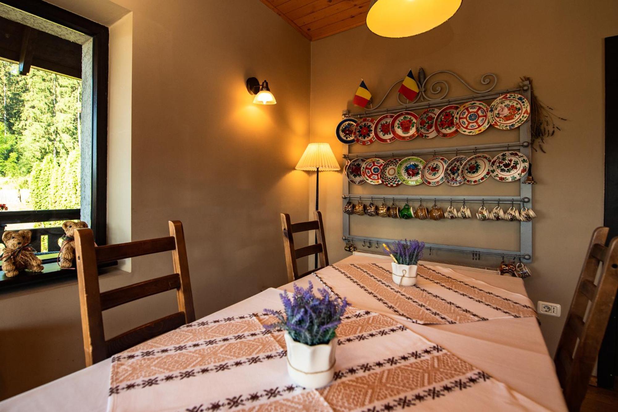 Bucovina Lodge Pension วามา ภายนอก รูปภาพ