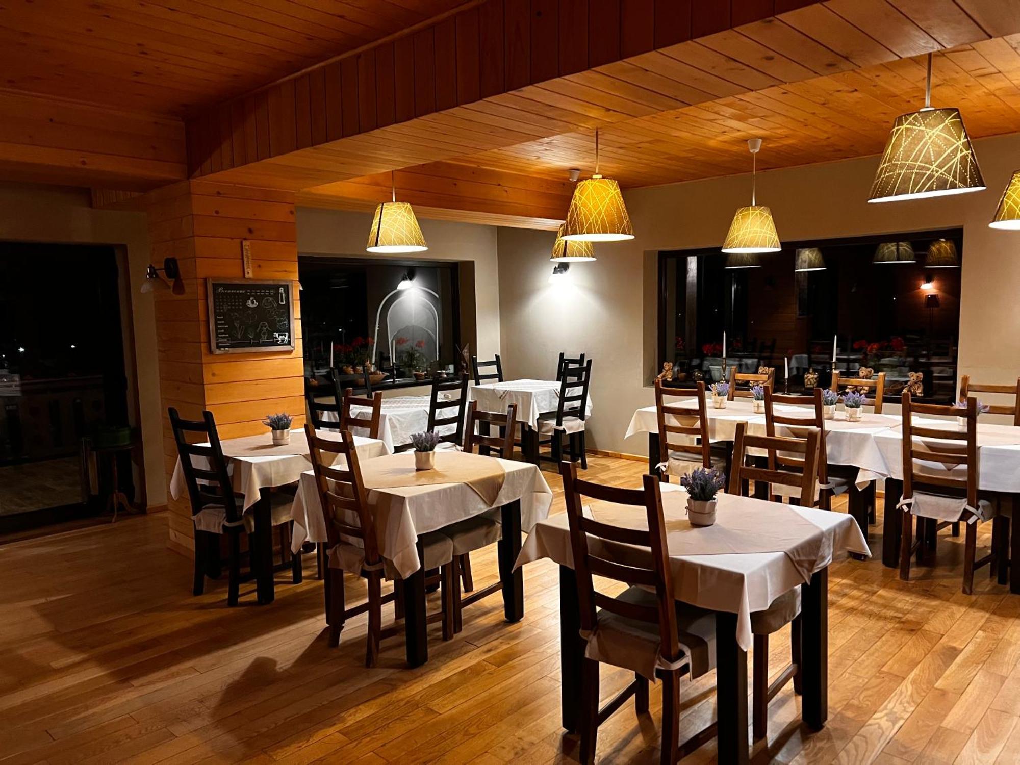 Bucovina Lodge Pension วามา ภายนอก รูปภาพ